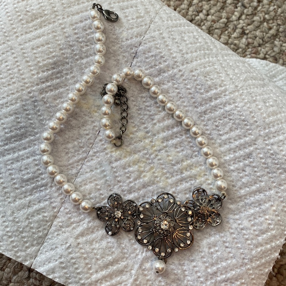 Woman’s necklace